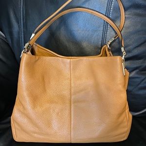 Madison Leather Phoebe Shoulder Bag